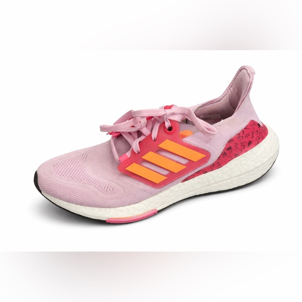 Adidas ultraboost 22 women’s athletic shoes sneakers Sz 8.5 8 1/2 breast cancer